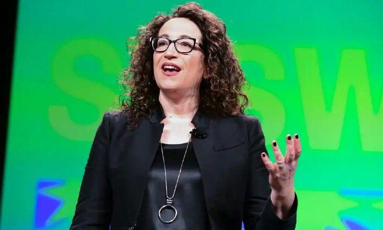 Amy Webb: mundo vive um período de destruição criativa
